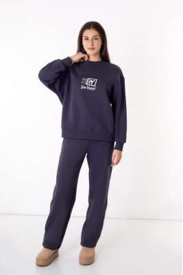 Костюм жіночий